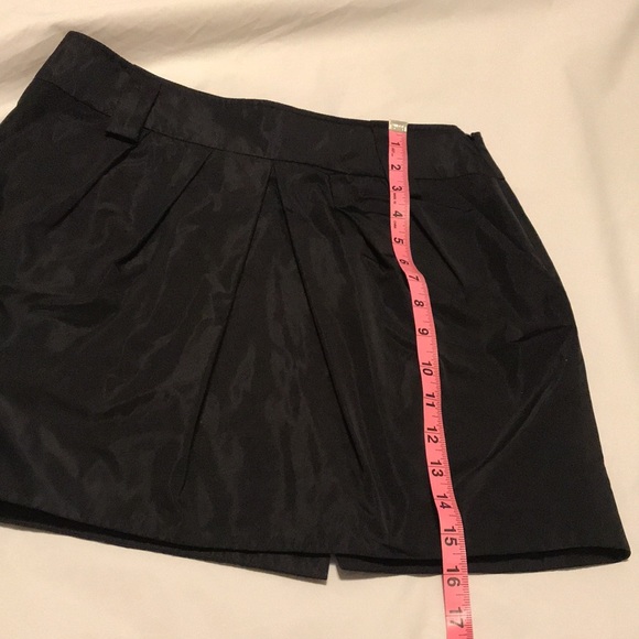 BCBGeneration Black Structured Mini Skirt With Pockets Women’s Size 4 - Picture 9 of 9